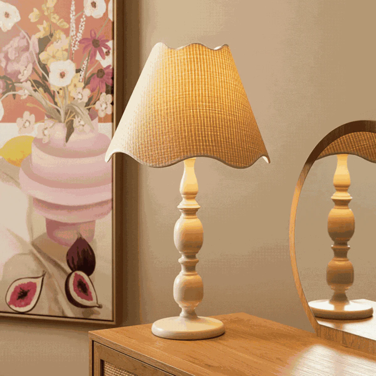 Alora Scalloped Table Lamp - Image 3