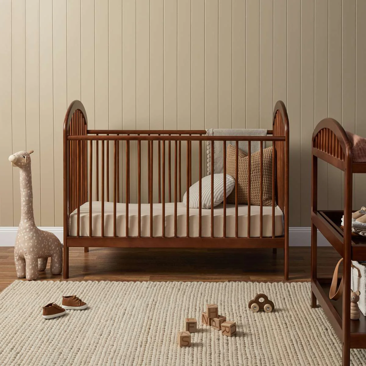 Archie Cot - Hazelnut - Image 3