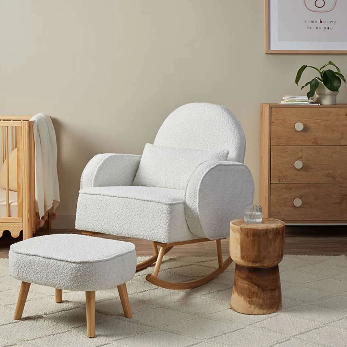 Aspen Natural Seven Piece Nursery Furniture Set - Image 5