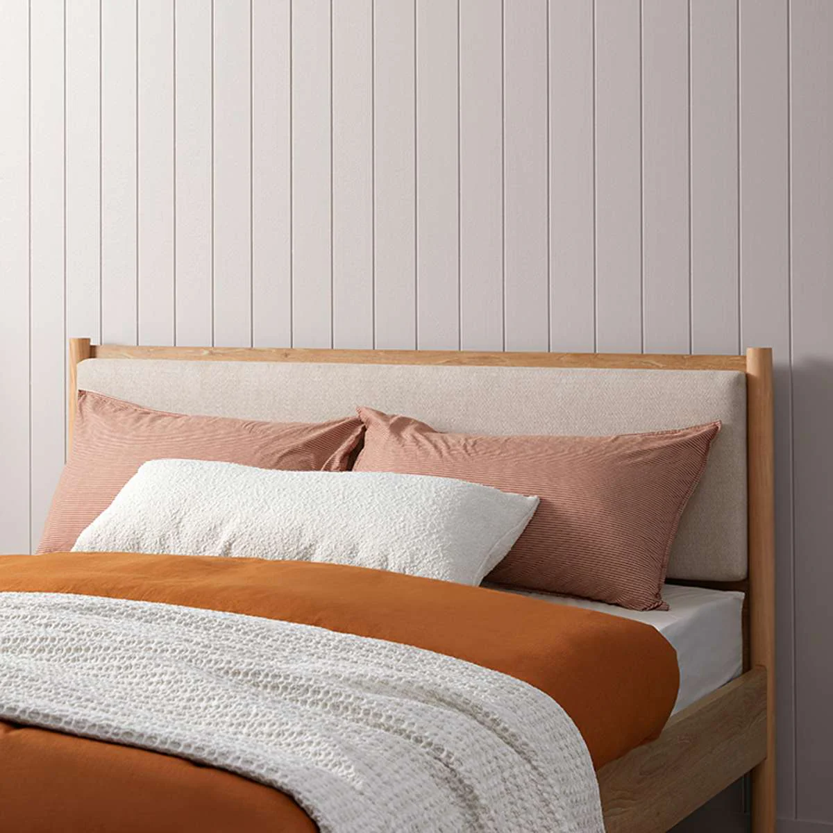 Blair Bed - Queen - Image 5