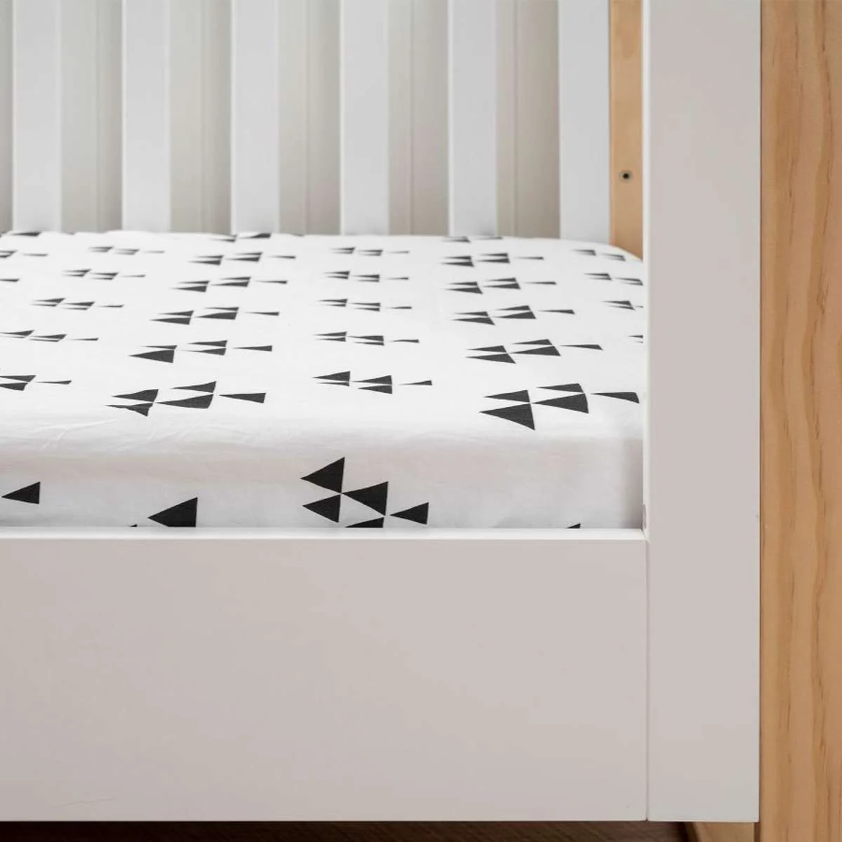 Boston Cot Toddler Bed Conversion - White - Image 4