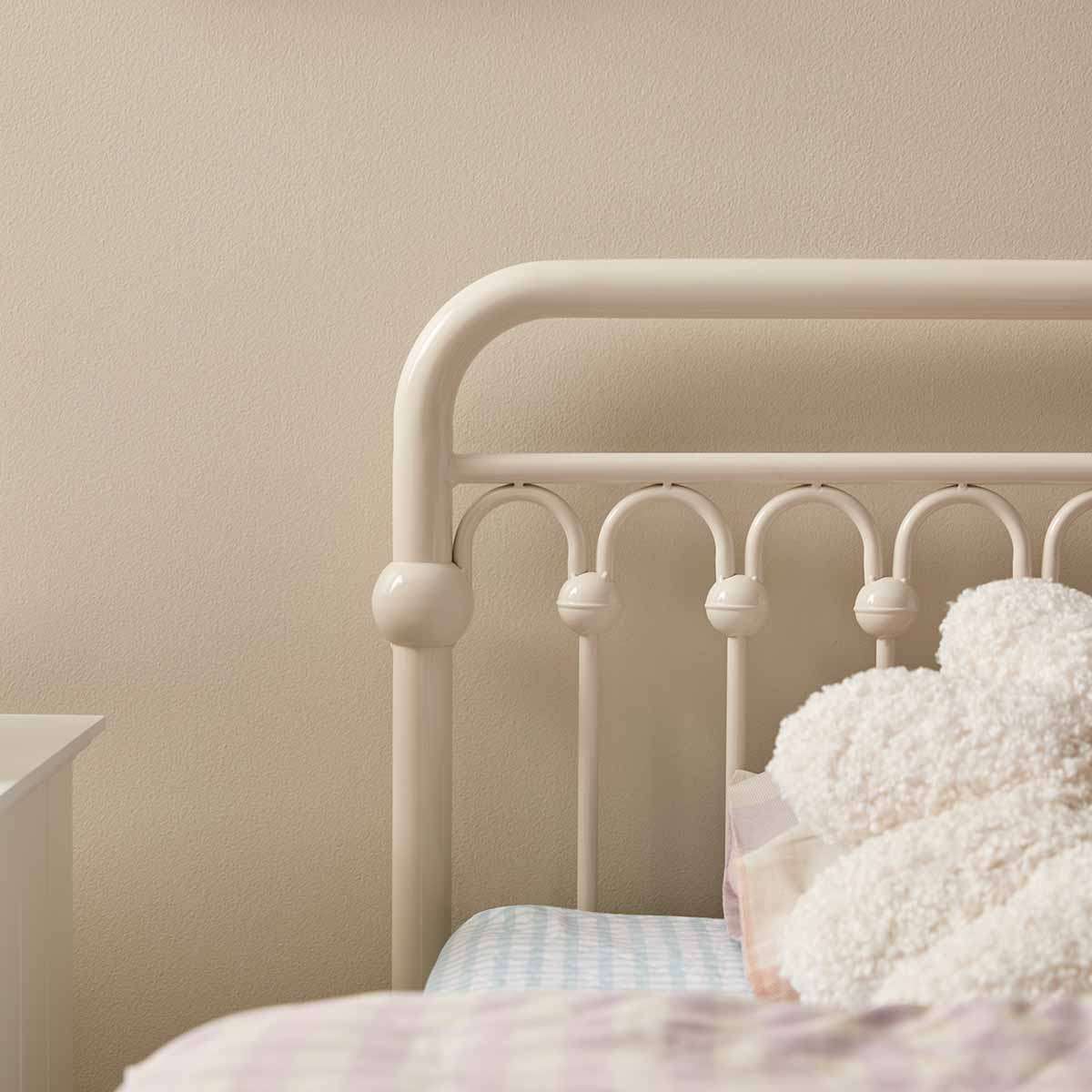 Classic Cottage Bed - King Single - Cream - Image 4