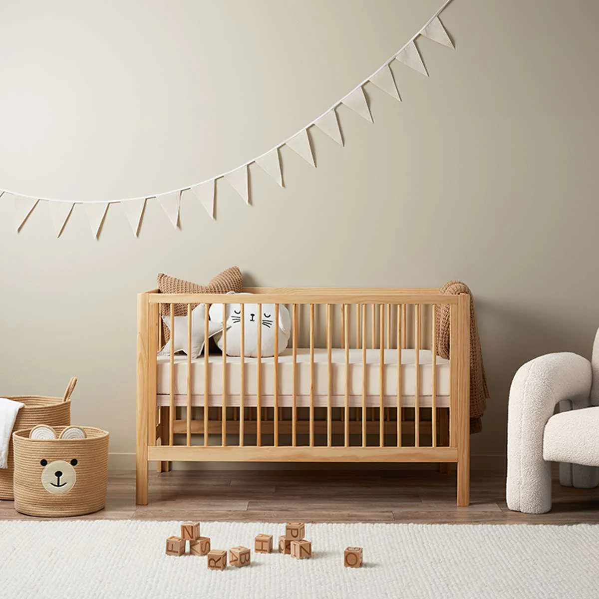 Fraser Coastal Natural 3-in-1 Conversion Cot Bundle - Image 2