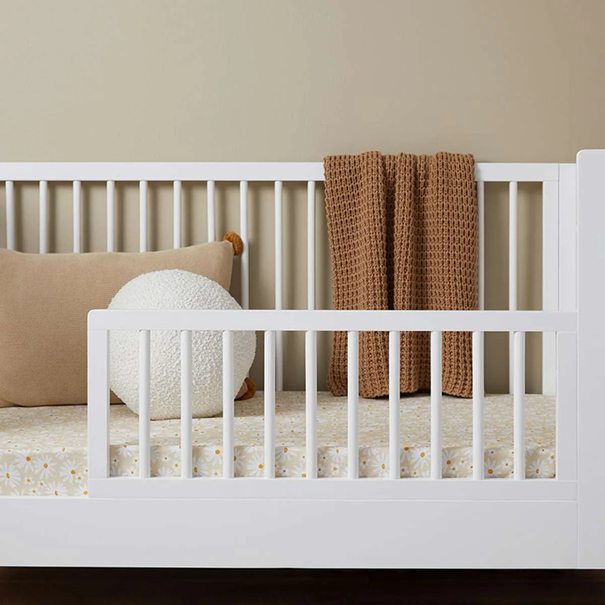 Maisie Cot Toddler Bed Half Frame - White - Image 4