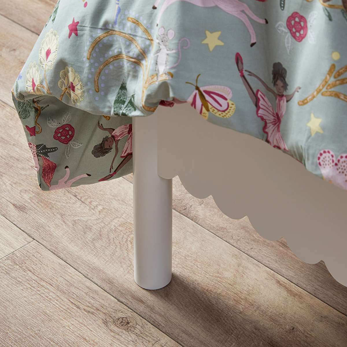 Maisie Scalloped Bed - Single - White - Image 4