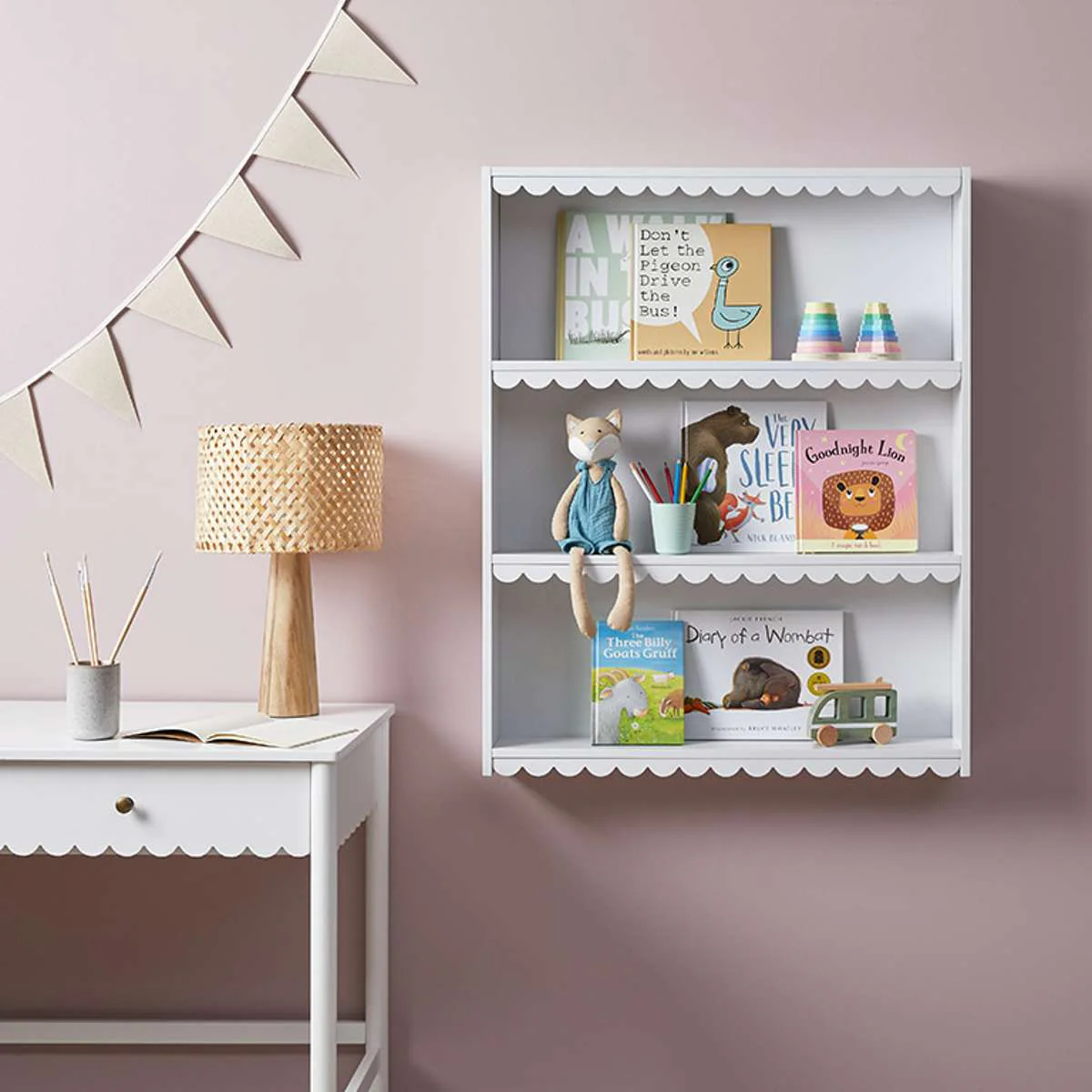 Maisie Scalloped Wall Shelf - Image 3