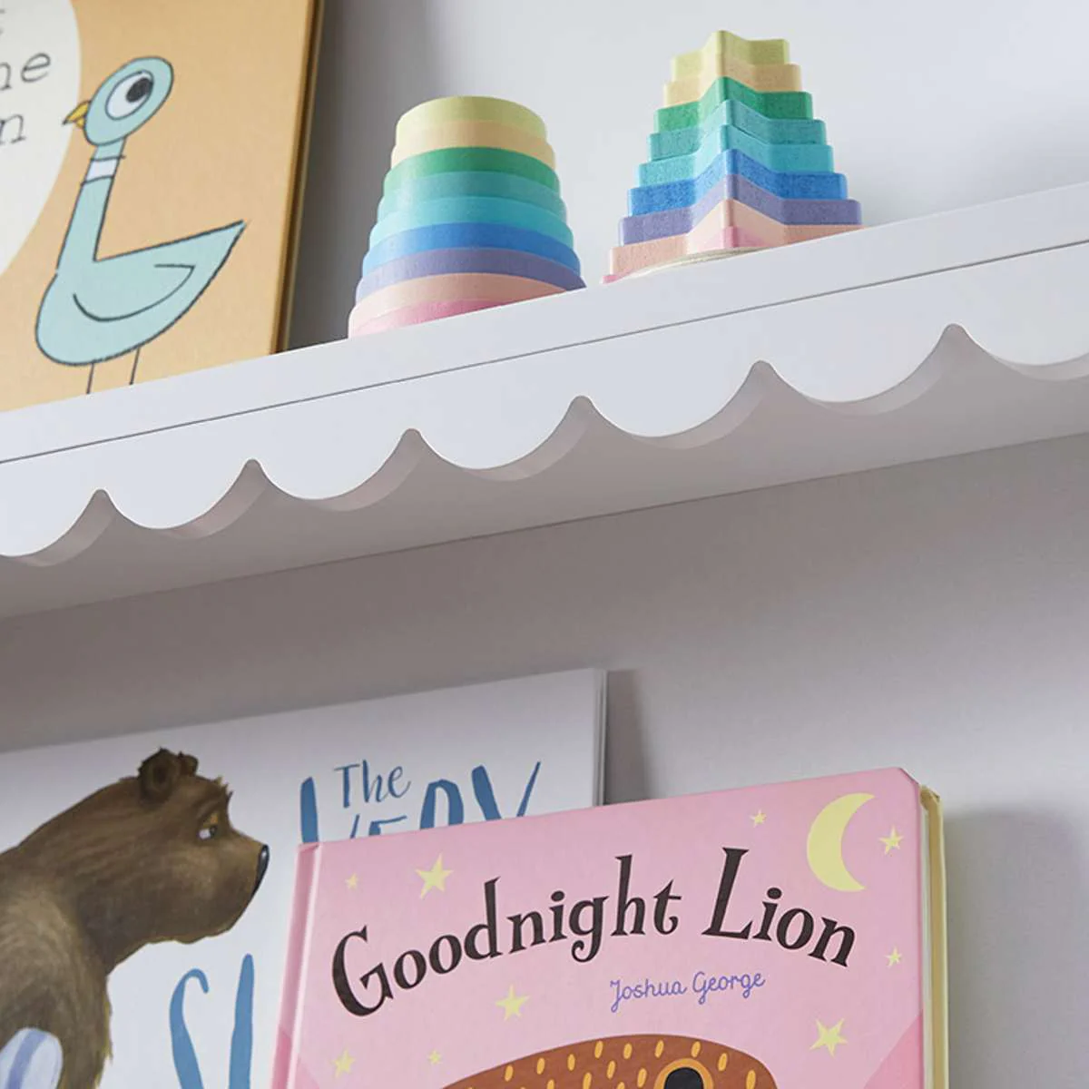Maisie Scalloped Wall Shelf - Image 5