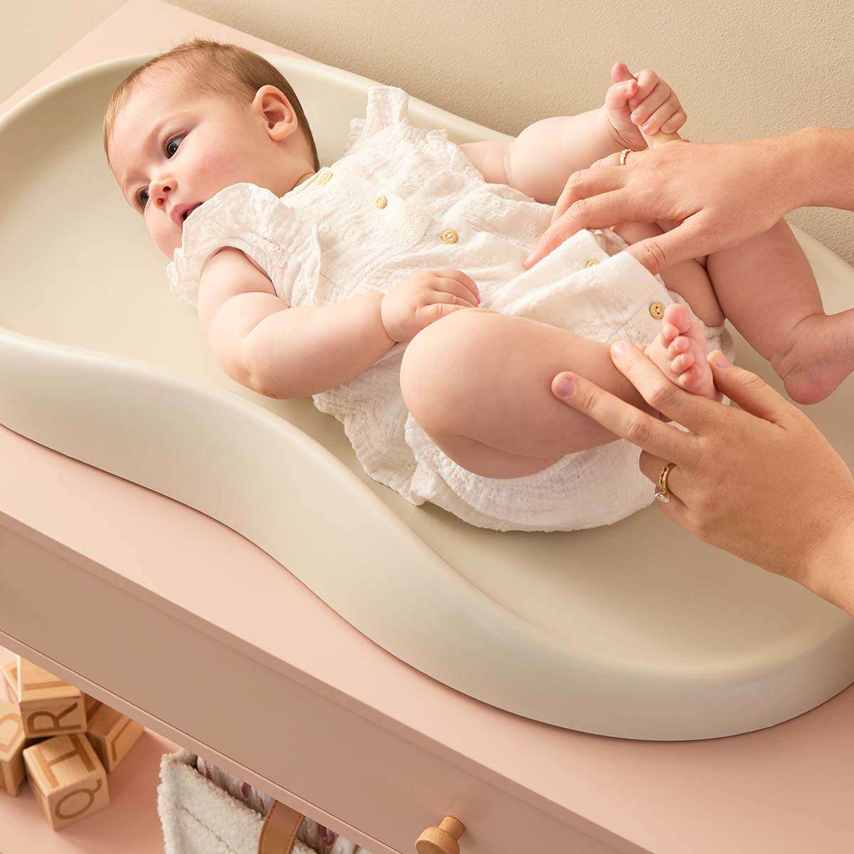 Mocka Change Table With Removable Top - Pink - Image 10