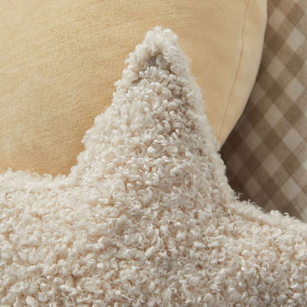 Sherpa Star Cushion - Image 5
