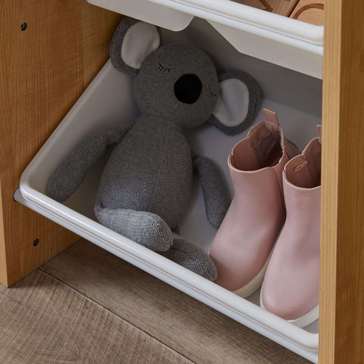 Theo Kids Bookshelf and Tub Organiser - Image 6