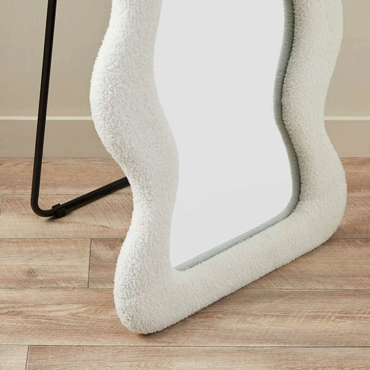 Wiggly Mirror - White Teddy - Image 5